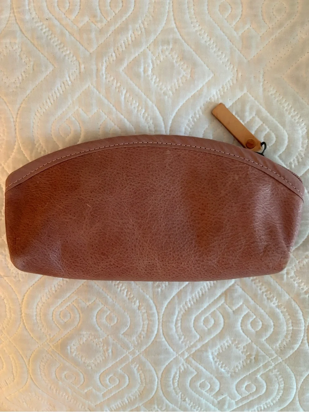 Meanwhile Rose Leather Cosmetic Bag